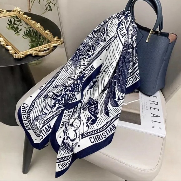 Printed NAVY/WHITE Scarf-Elegant - Picture 4 of 4